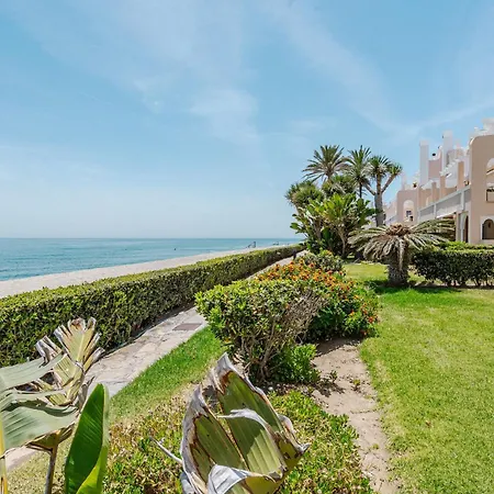 Apartment 41 Front Row Beach Panoramic Sea View In *